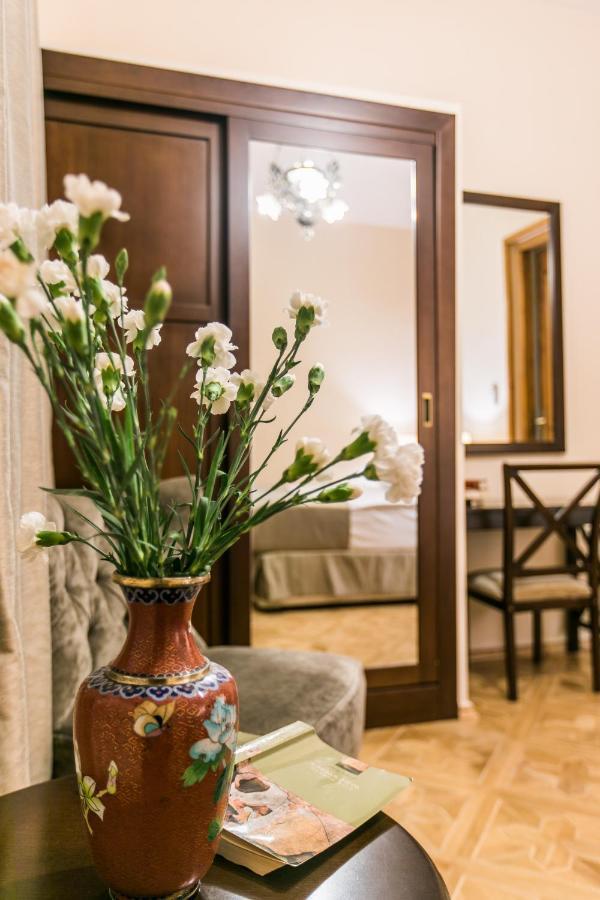 Hotel Vip Tiflis Dış mekan fotoğraf