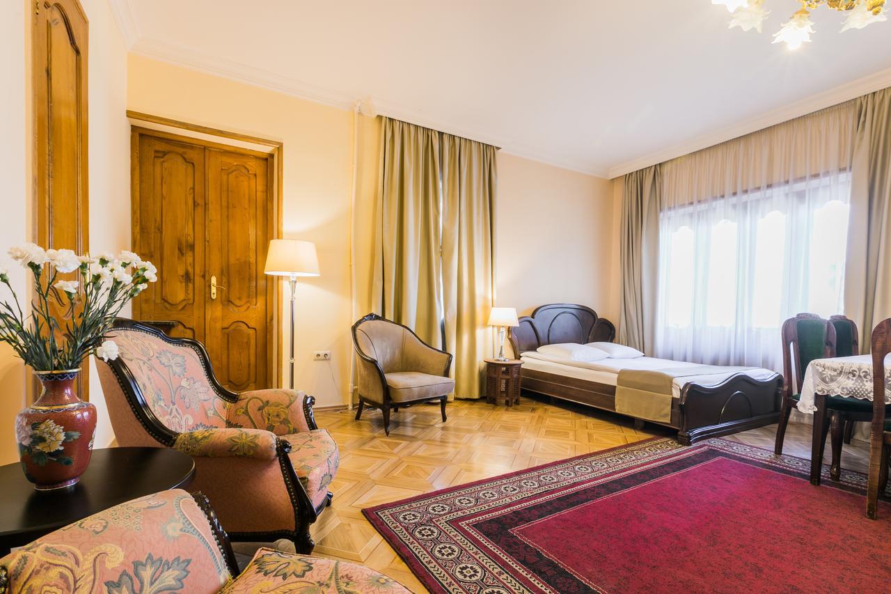 Hotel Vip Tiflis Dış mekan fotoğraf