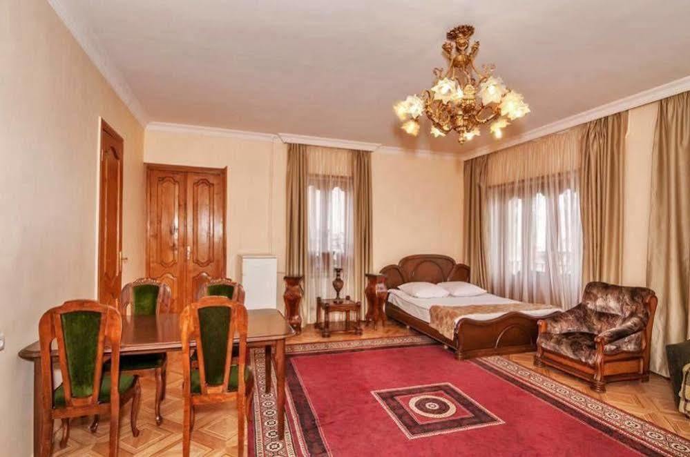 Hotel Vip Tiflis Dış mekan fotoğraf